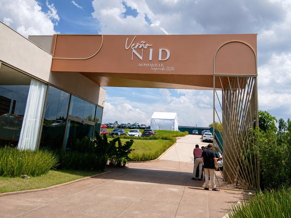 Pórtico de entrada do empreendimento NID