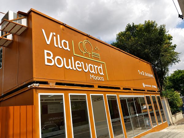 Stand em container do Vila Boulevard Mooca